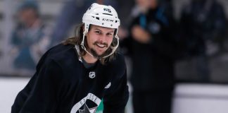 Star Swede to Sharks