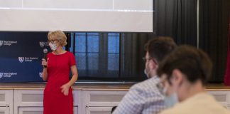 First Student Senate Meeting Held on Manchester Campus