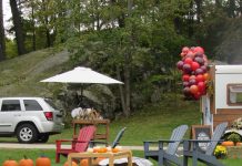 Alumni, Current Students, Families Attend 2021 Fall Festival