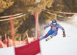 NEC’s Ski Team Travels to Maine for Senior Weekend