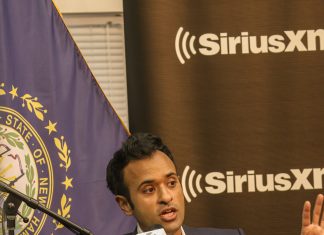 GOP Presidential Candidate Vivek Ramaswamy talks issues, addresses NEC student protestor