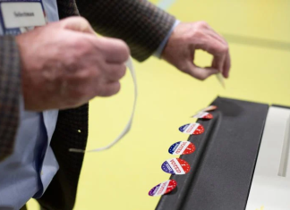 How to navigate election misinformation online