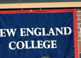 Democratic presidential candidate Dean Phillips calls NH ‘the state where it happens’